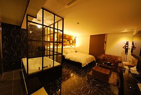 Hotel BUTI &