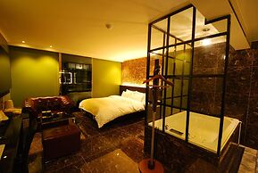 Hotel BUTI &