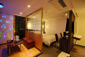 Hotel BUTI &