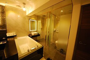 Hotel BUTI &
