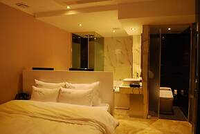 Hotel BUTI &