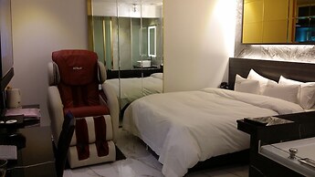 Hotel BUTI &