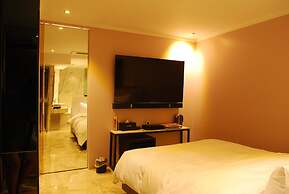 Hotel BUTI &
