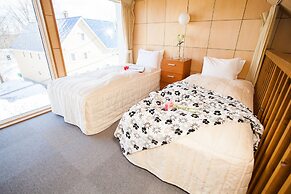 Yotei Cottage