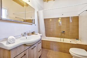 Jewel Apartments