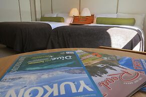 Triple J Hotel & Cabins