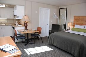 Triple J Hotel & Cabins