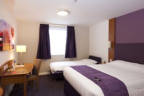 Premier Inn Halifax Town Centre