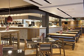 Premier Inn Halifax Town Centre