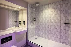 Premier Inn Chester - Railway Station