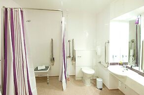 Premier Inn Chester - Railway Station