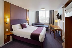 Premier Inn Coventry East - M6 J2