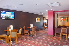 Premier Inn London Gatwick Manor Royal