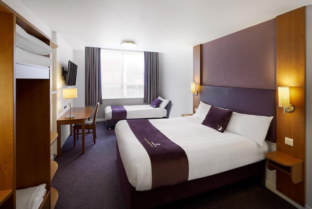 Premier Inn Caernarfon