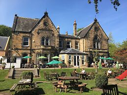 Holmfield Arms By Greene King Inns