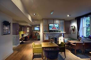 Holmfield Arms By Greene King Inns