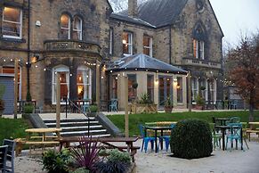Holmfield Arms By Greene King Inns
