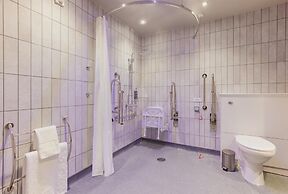Premier Inn Warrington Central North