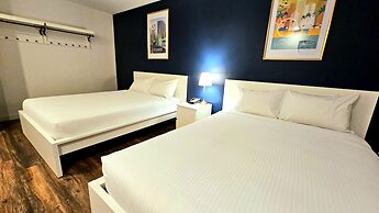 Cloud 9 Inn