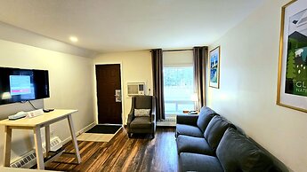 Cloud 9 Inn