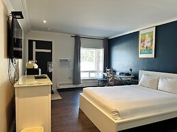 Cloud 9 Inn