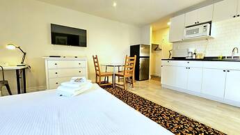Cloud 9 Inn