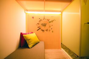 SleepBox Hotel - Ximen