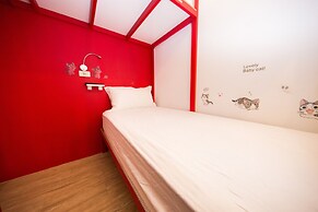 SleepBox Hotel - Ximen