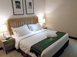 1825 Gallery Hotel