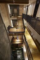 1825 Gallery Hotel