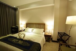 1825 Gallery Hotel
