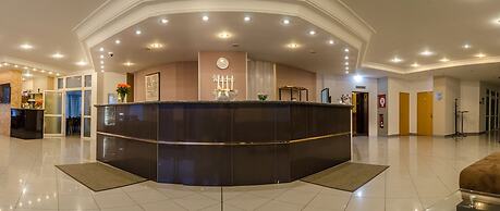 Hotel West