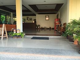 Huaymuang Apartment