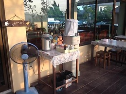 Huaymuang Apartment