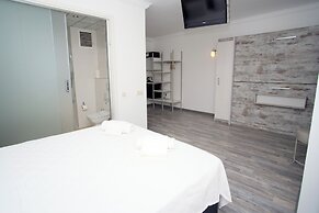 Nur Hotel