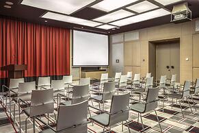 Capital Centre Arjaan by Rotana