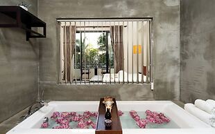 The Moon Residence & Spa