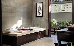 The Moon Residence & Spa