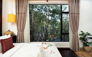 The Moon Residence & Spa