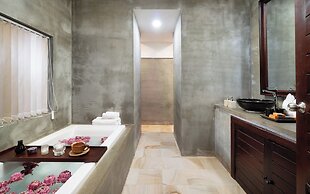 The Moon Residence & Spa