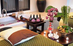 The Moon Residence & Spa