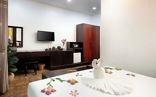 The Moon Residence & Spa