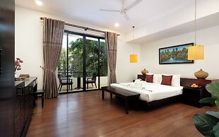 The Moon Residence & Spa