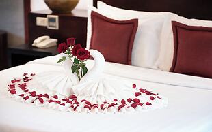 The Moon Residence & Spa