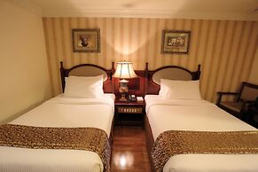 Villa Caceres Hotel