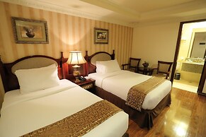 Villa Caceres Hotel