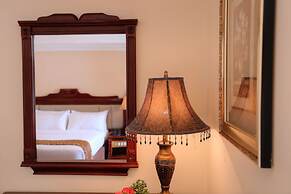 Villa Caceres Hotel