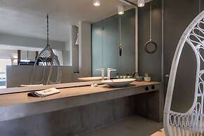 West East Suites