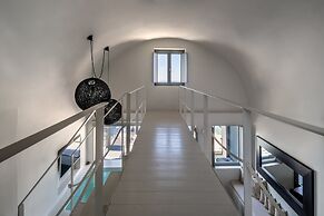 West East Suites