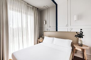 SeeBay Hotel